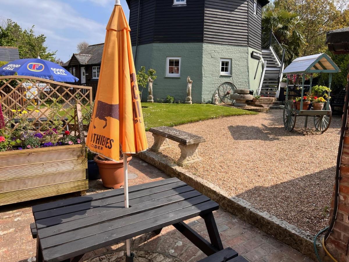 Hunston Mill Self Catering Dog Stay For Free Чичестер Экстерьер фото