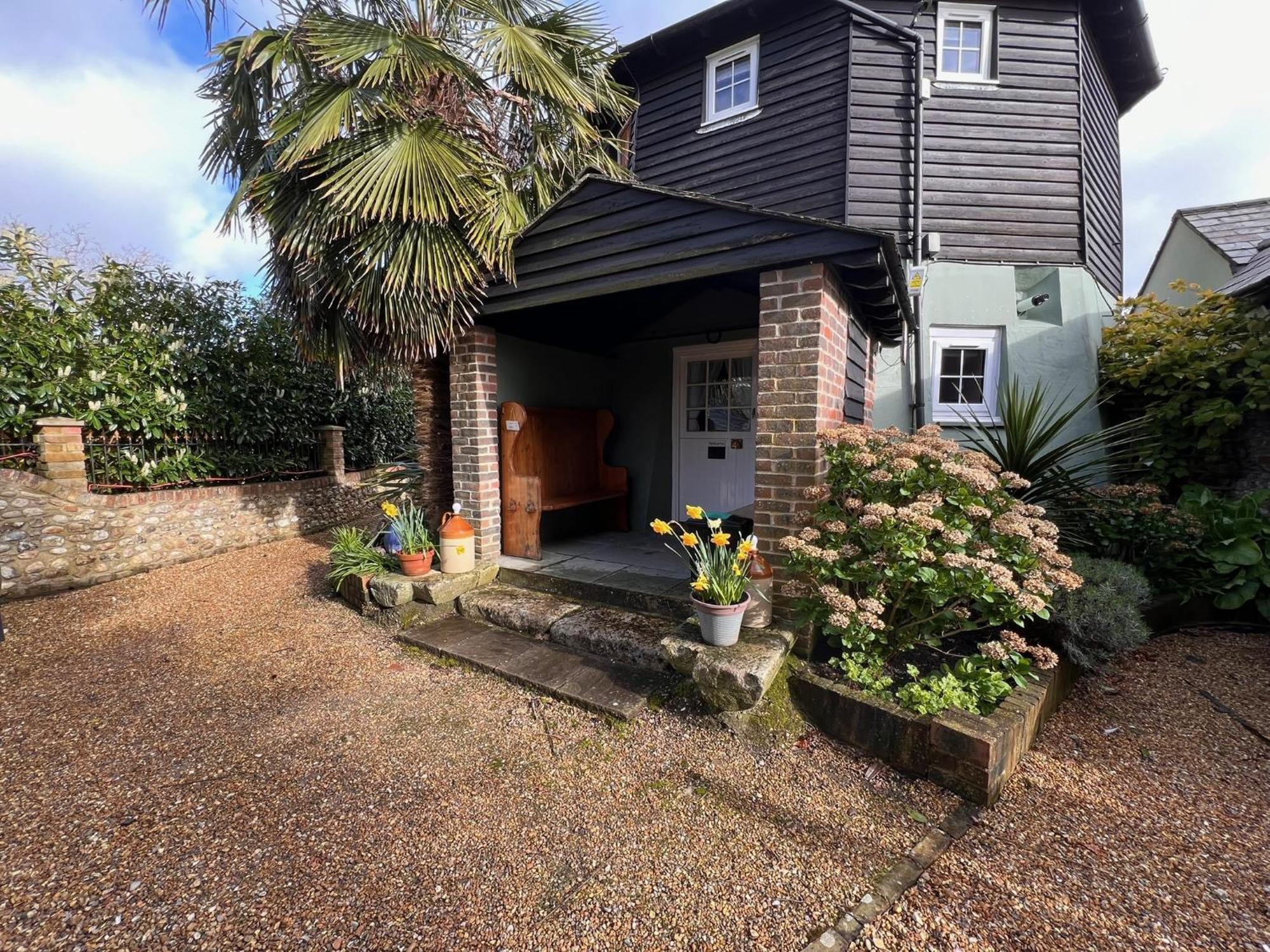 Hunston Mill Self Catering Dog Stay For Free Чичестер Экстерьер фото