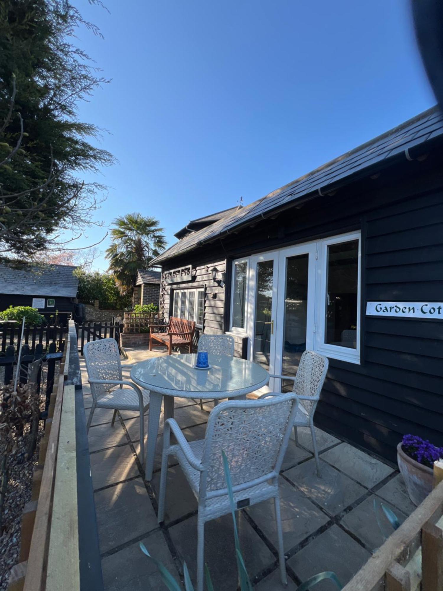 Hunston Mill Self Catering Dog Stay For Free Чичестер Экстерьер фото