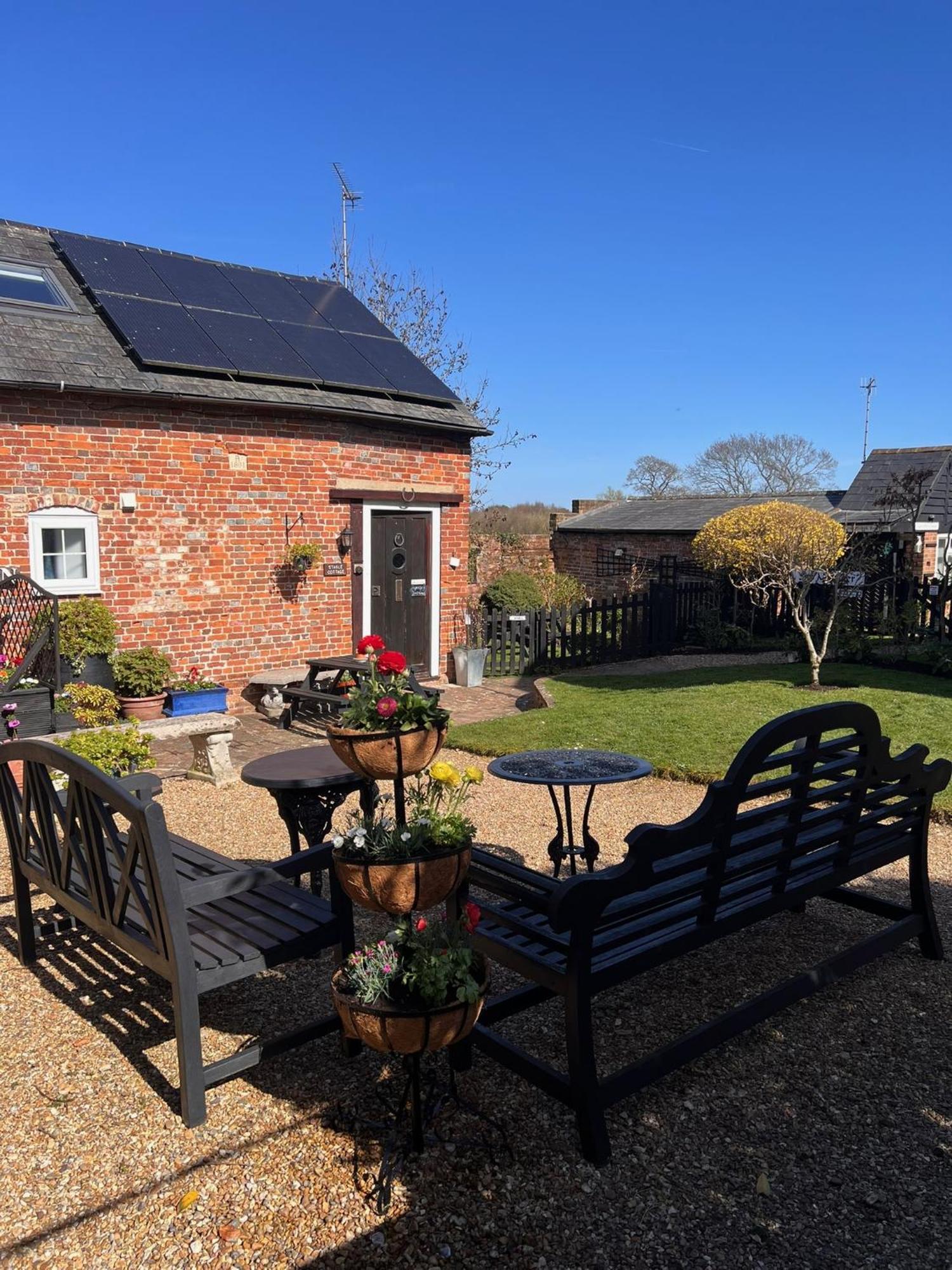 Hunston Mill Self Catering Dog Stay For Free Чичестер Экстерьер фото