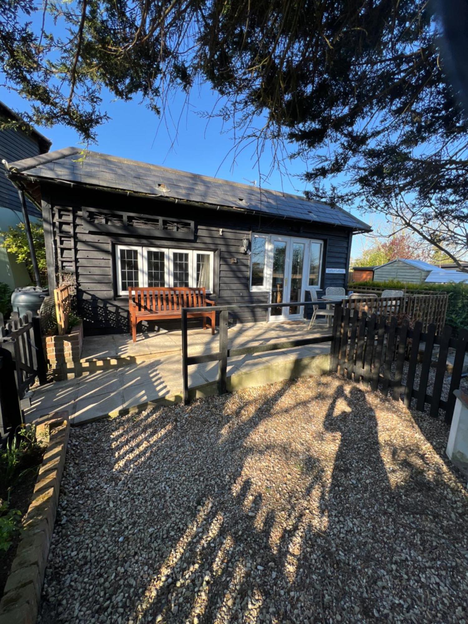 Hunston Mill Self Catering Dog Stay For Free Чичестер Экстерьер фото